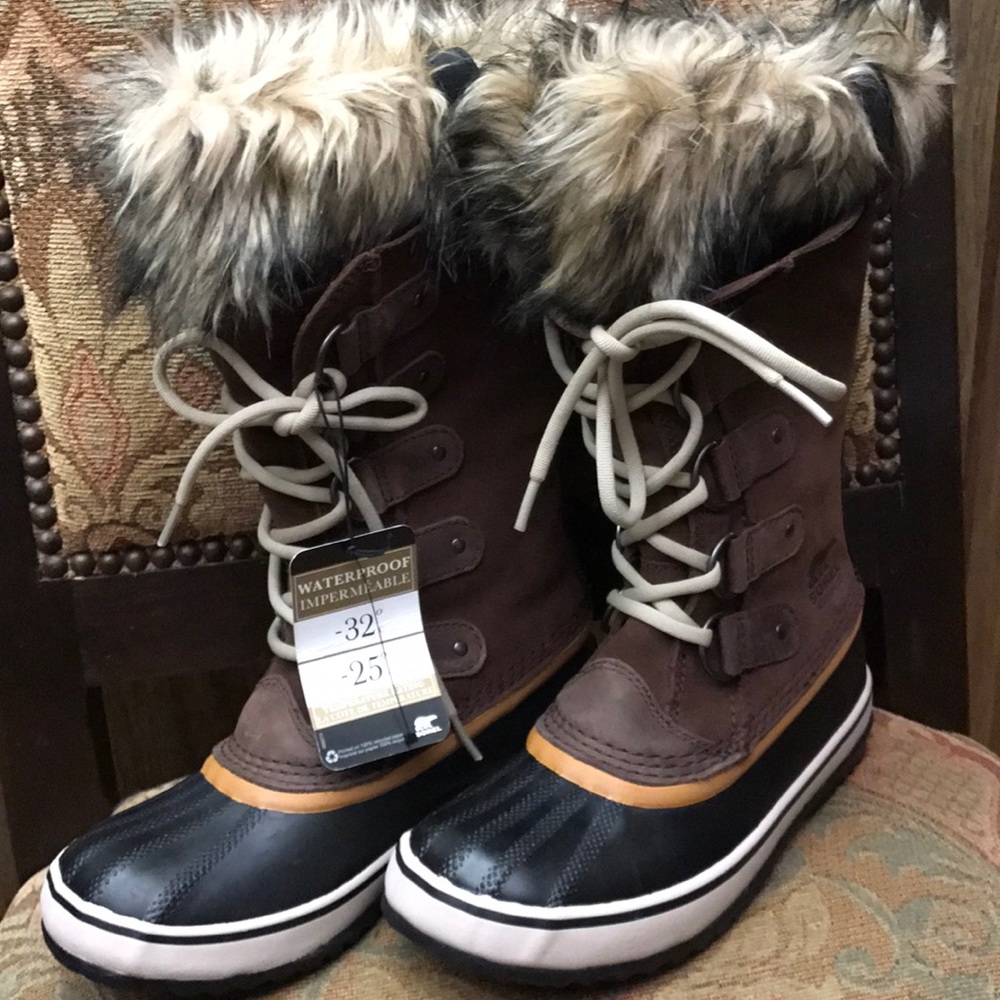 Sorel Women's Brown and Black Winter Rain Boots with Faux Fur Trim